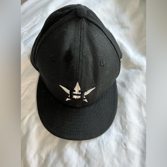 Houston Rockets hat - Picture 2 of 3